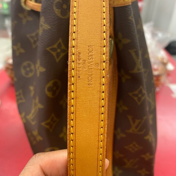 Louis Vuitton Noe - Picture 8 of 16